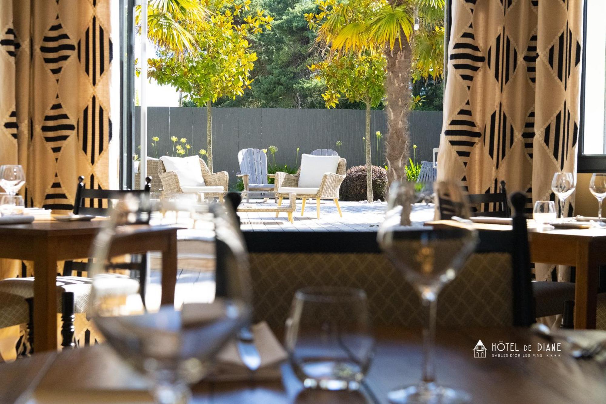 Hotel De Diane Sables-dʼOr-les-Pins Esterno foto